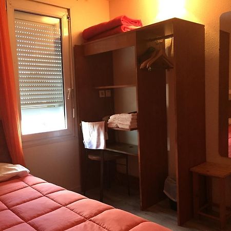 Fasthotel Nimes ケサルグ エクステリア 写真
